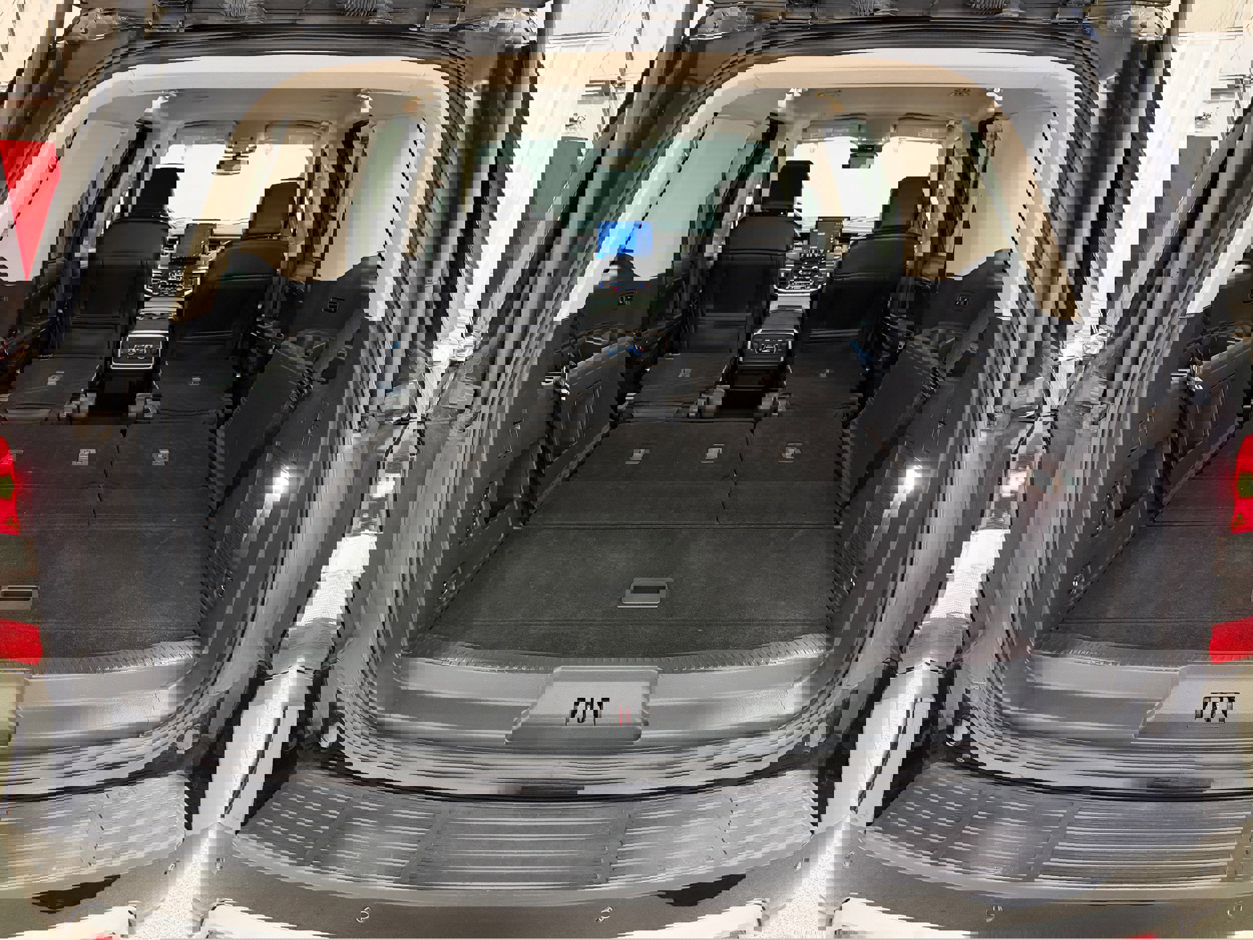 Certified 2024 Ford Expedition XLT image 34