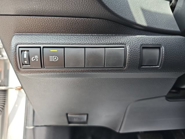 Used 2022 Toyota Corolla SE w/ Carpet Mat Package (TMS) FWD image 30