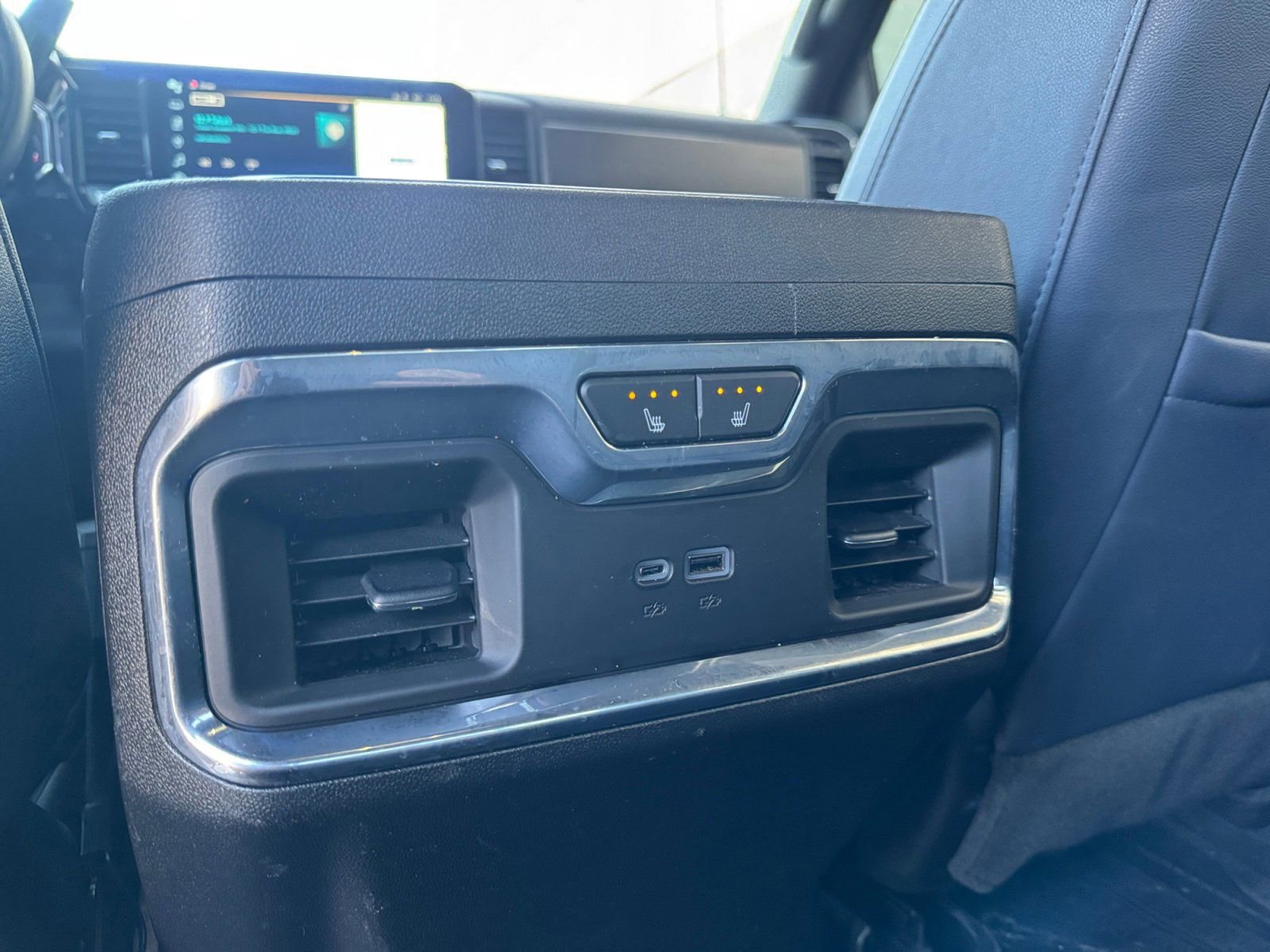 Used 2025 Chevrolet Silverado 3500 High Country w/ High Country Premium Package image 21