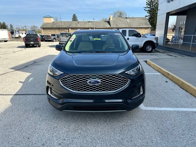 Certified 2023 Ford Edge SEL w/ Convenience Package AWD/4WD image 3