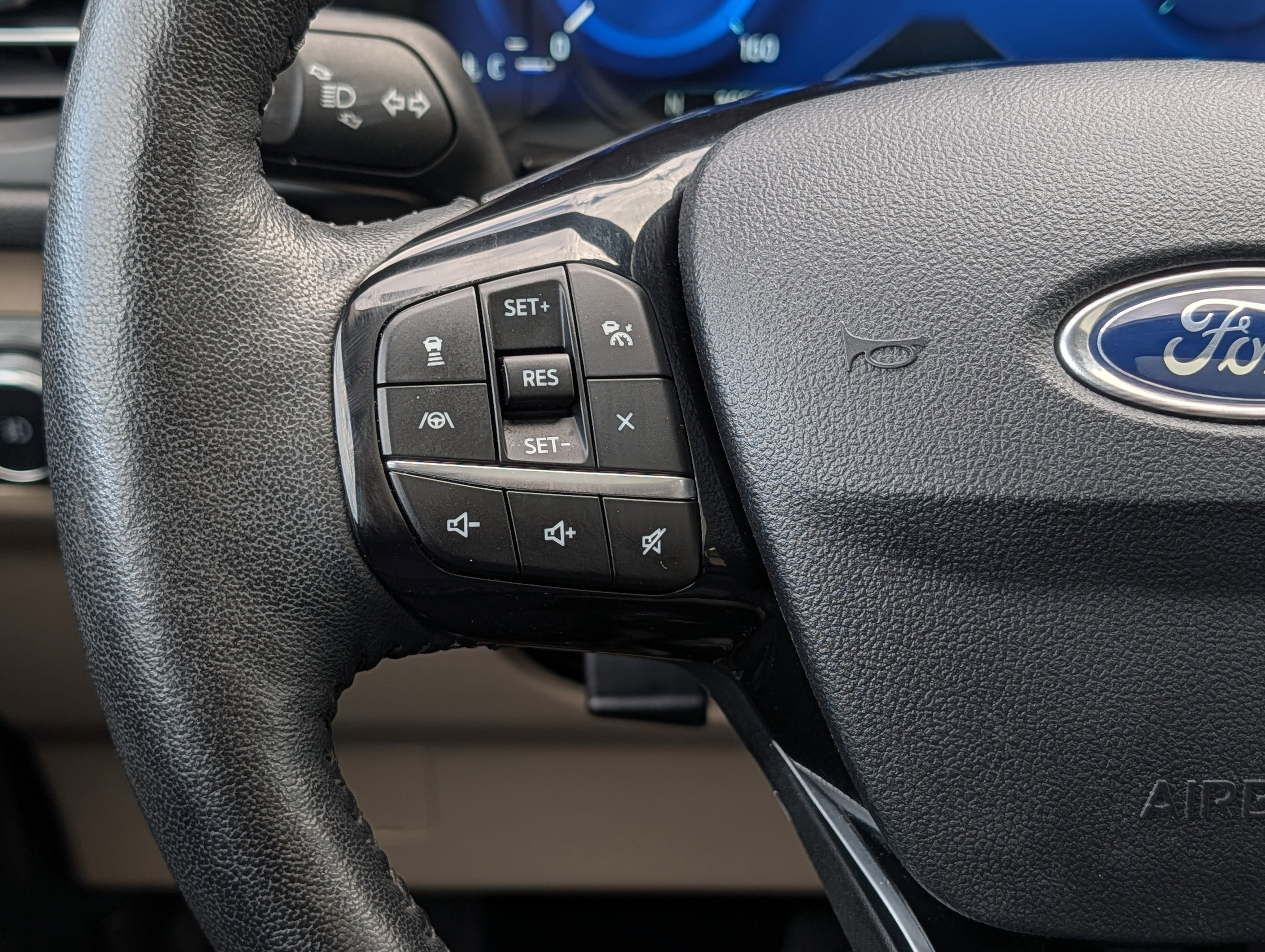 Certified 2021 Ford Escape Titanium image 26