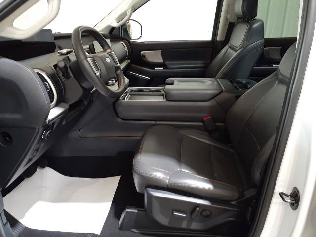 Certified 2025 Ford Expedition Active AWD/4WD image 2