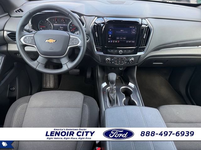 Used 2023 Chevrolet Traverse LT FWD image 15