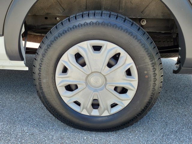 Certified 2017 Ford Transit 350 XLT RWD image 4