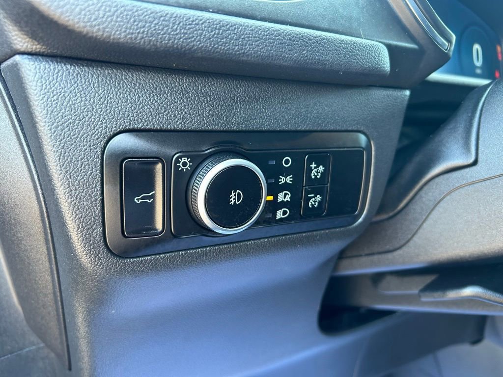 Certified 2023 Ford Escape Platinum image 19