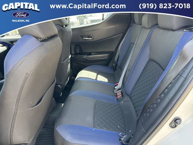 Used 2021 Toyota C-HR XLE image 19