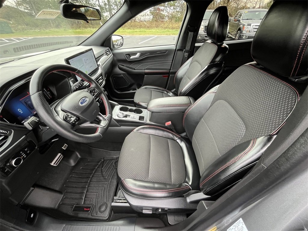 Certified 2024 Ford Escape ST-Line w/ Tech Pack #1 image 12