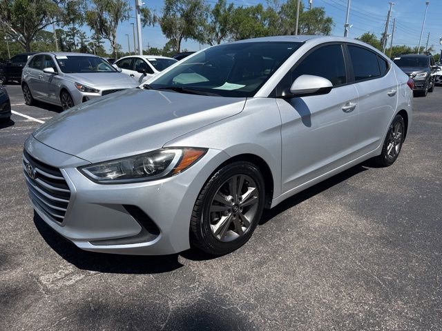Used 2018 Hyundai Elantra SEL w/ Cargo Package FWD image 11