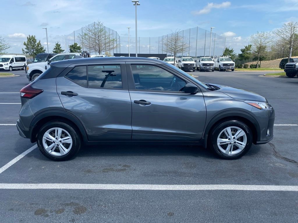 Used 2023 Nissan Kicks S image 6