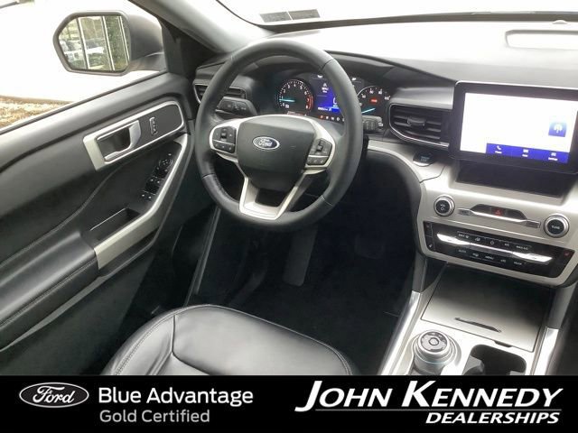 Certified 2023 Ford Explorer XLT w/ Equipment Group 202A image 17