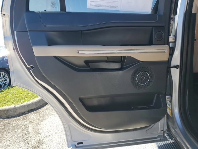 Certified 2023 Ford Expedition Limited image 15