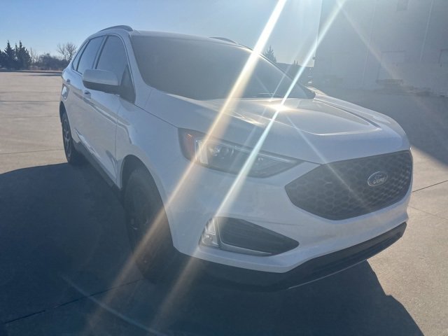 Certified 2024 Ford Edge SEL w/ Convenience Package image 3