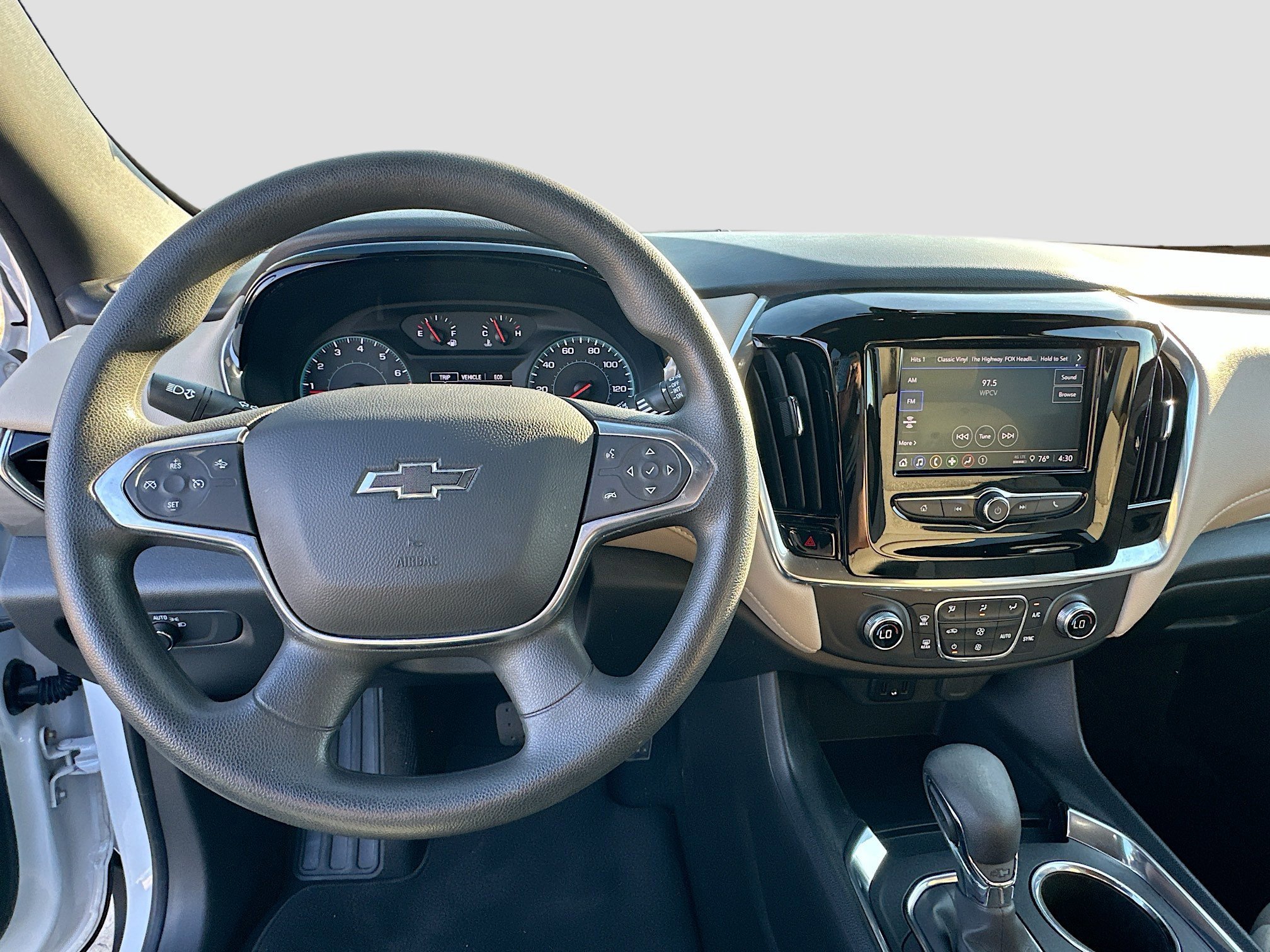 Used 2023 Chevrolet Traverse LS w/ Midnight/Sport Edition image 11