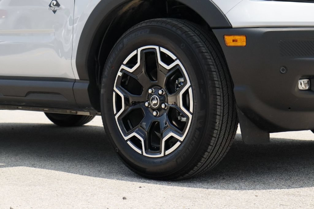 Certified 2026 Ford Bronco Sport Outer Banks w/ Outer Banks Tech Package+ AWD/4WD image 28