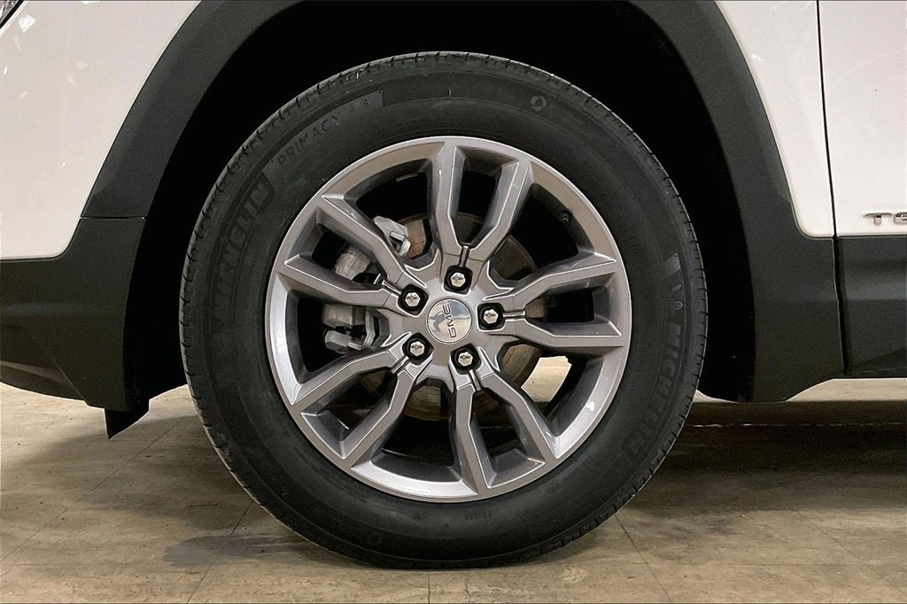 Used 2024 GMC Terrain SLT image 11