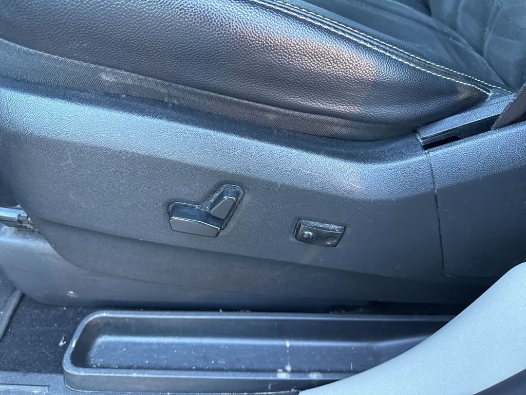 Used 2019 Dodge Grand Caravan SXT image 8