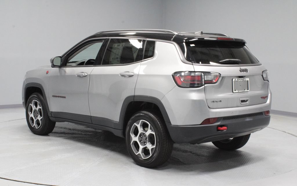 Used 2022 Jeep Compass Trailhawk w/ Trailhawk Elite Group AWD/4WD image 9