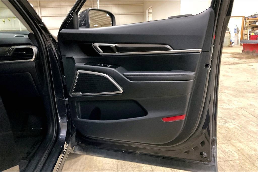 Used 2025 Kia Telluride S image 23