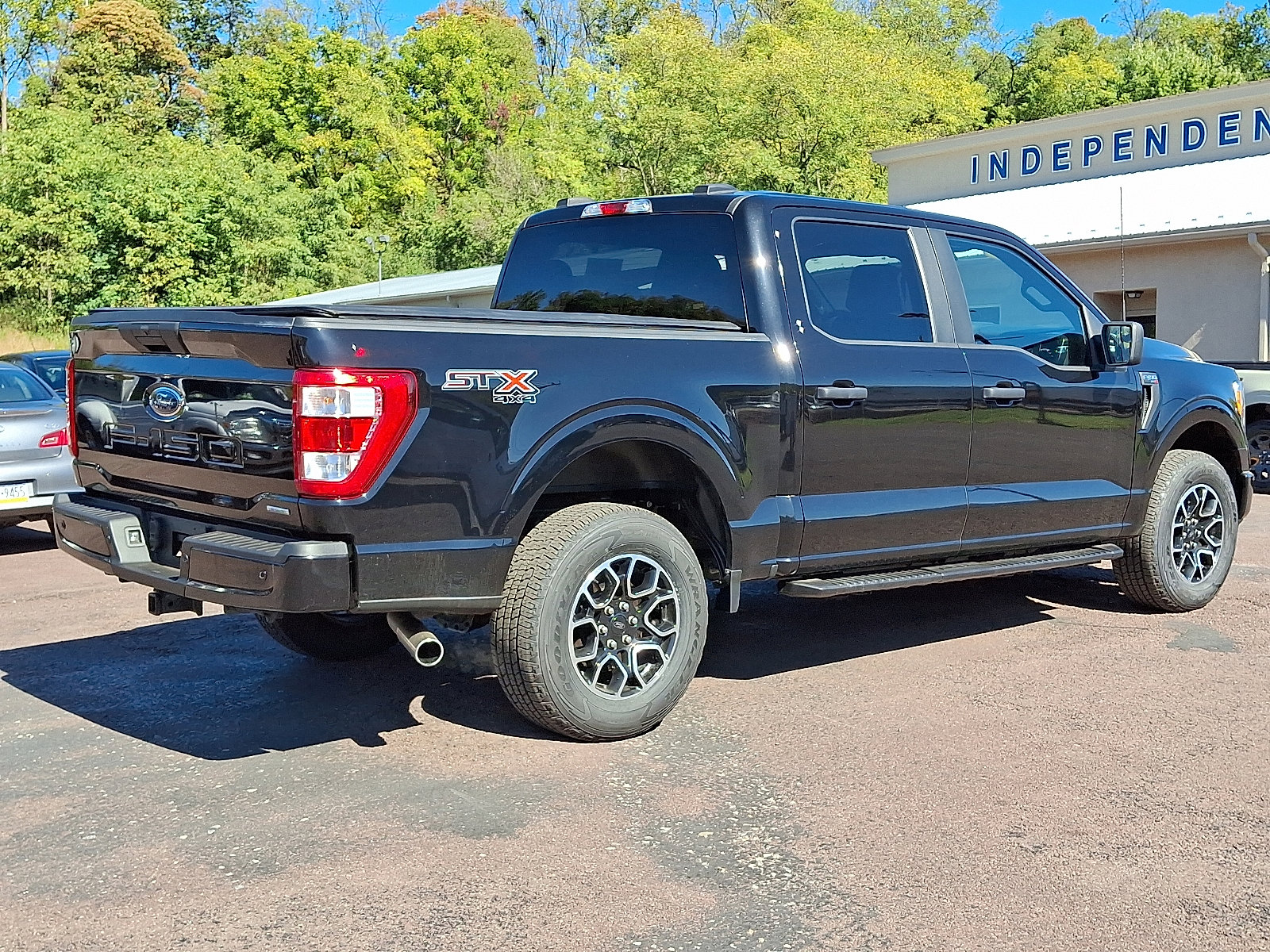 Certified 2022 Ford F150 XL w/ STX Appearance Package image 11