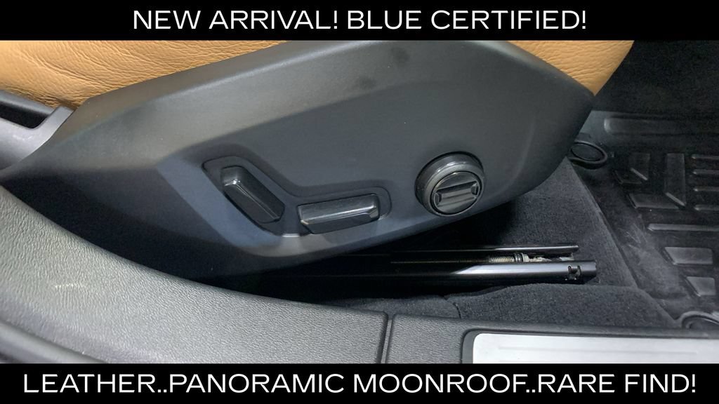 Used 2020 Volvo V60 T5 Momentum w/ Momentum Advanced Package FWD image 12