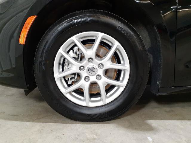 Used 2025 Chrysler Pacifica Select FWD image 8