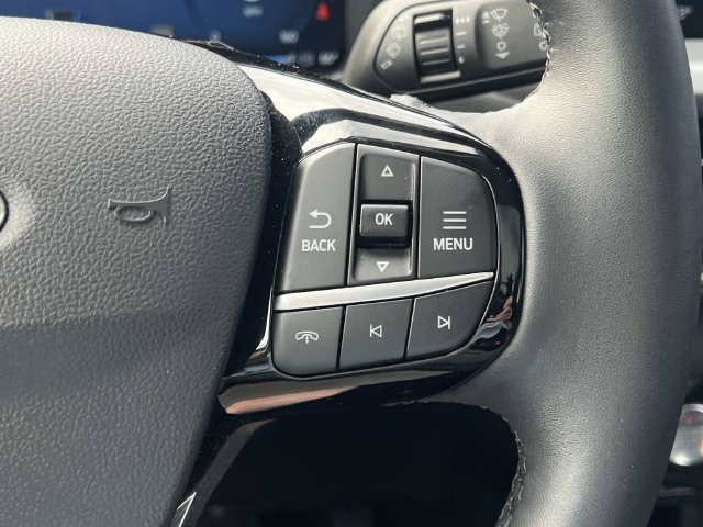 Certified 2023 Ford Escape Platinum w/ Premium Technology Package AWD/4WD image 32