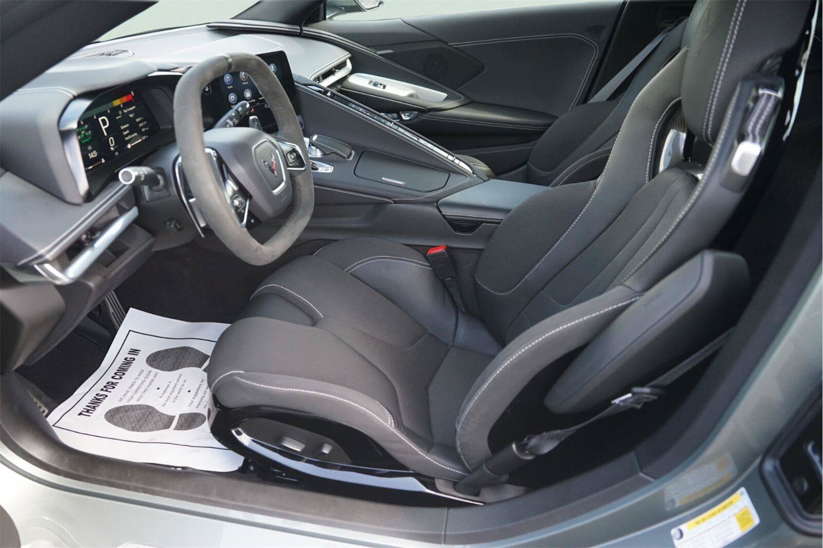 Used 2023 Chevrolet Corvette Stingray Coupe w/ 1LT RWD image 9