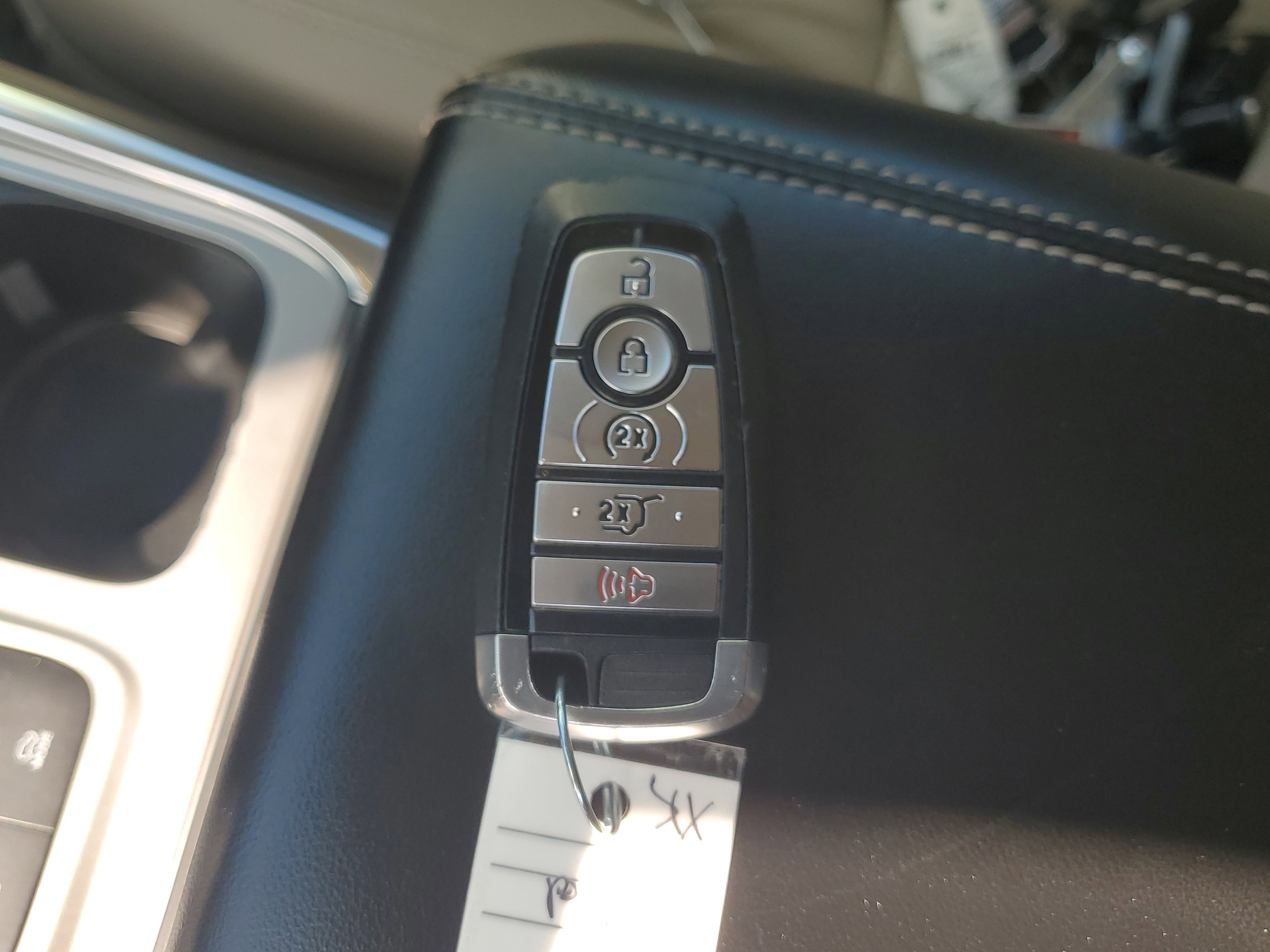 Certified 2021 Ford Explorer Limited w/ Equipment Group 301A image 31