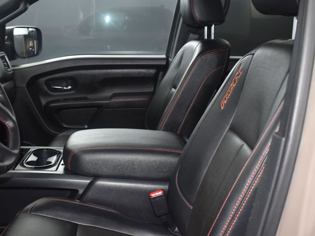 Used 2023 Nissan Titan PRO-4X w/ Pro-4x Convenience Package image 10