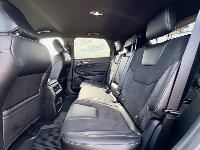 Certified 2023 Ford Edge ST AWD/4WD image 12