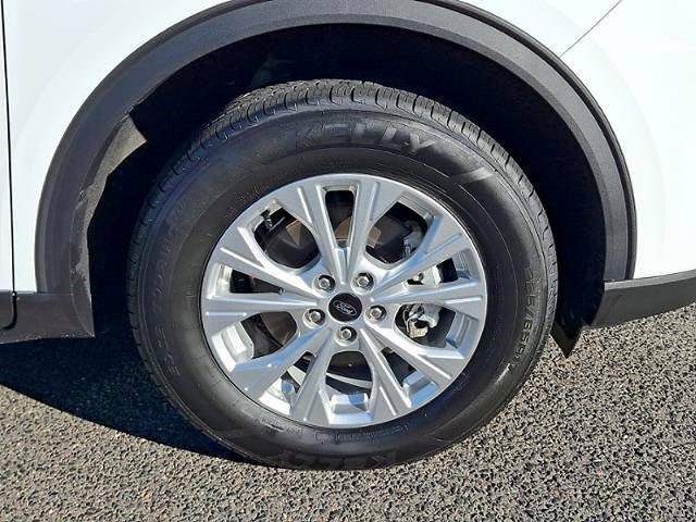 Certified 2025 Ford Escape Active AWD/4WD image 8