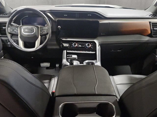 Used 2023 GMC Sierra 1500 Denali w/ Technology Package AWD/4WD image 2
