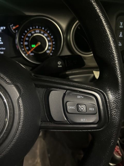 Used 2021 Jeep Gladiator Sport image 27