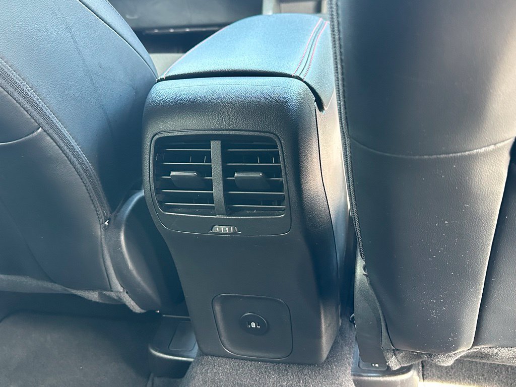 Certified 2025 Ford Escape ST-Line AWD/4WD image 23