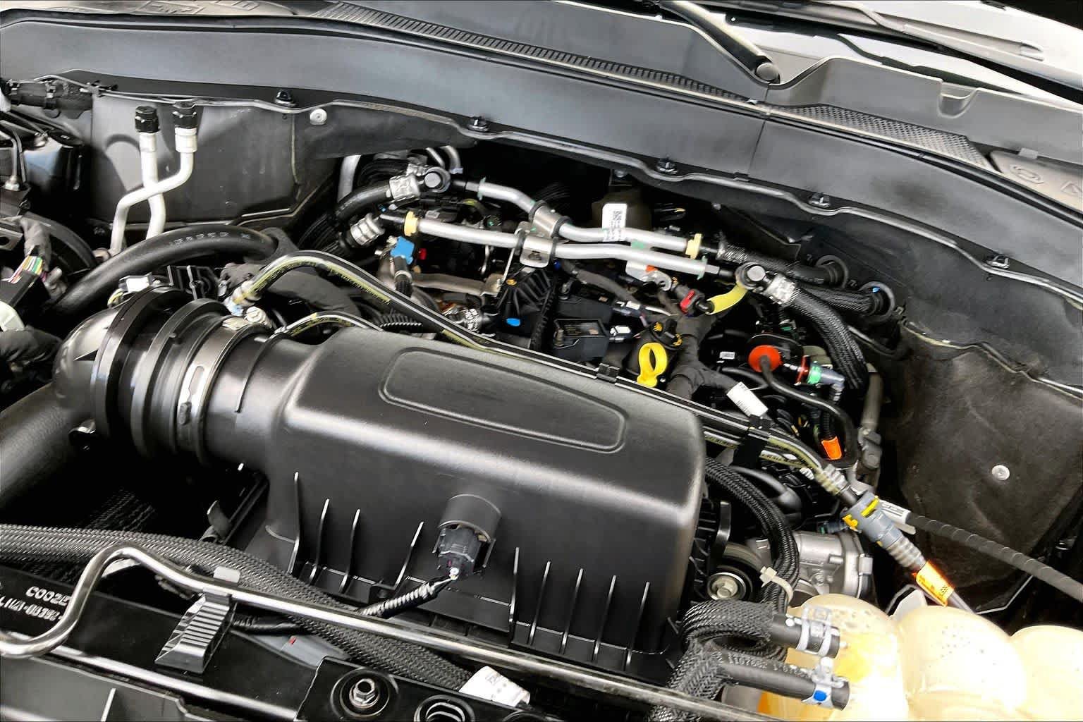Certified 2023 Ford Explorer XLT RWD image 29