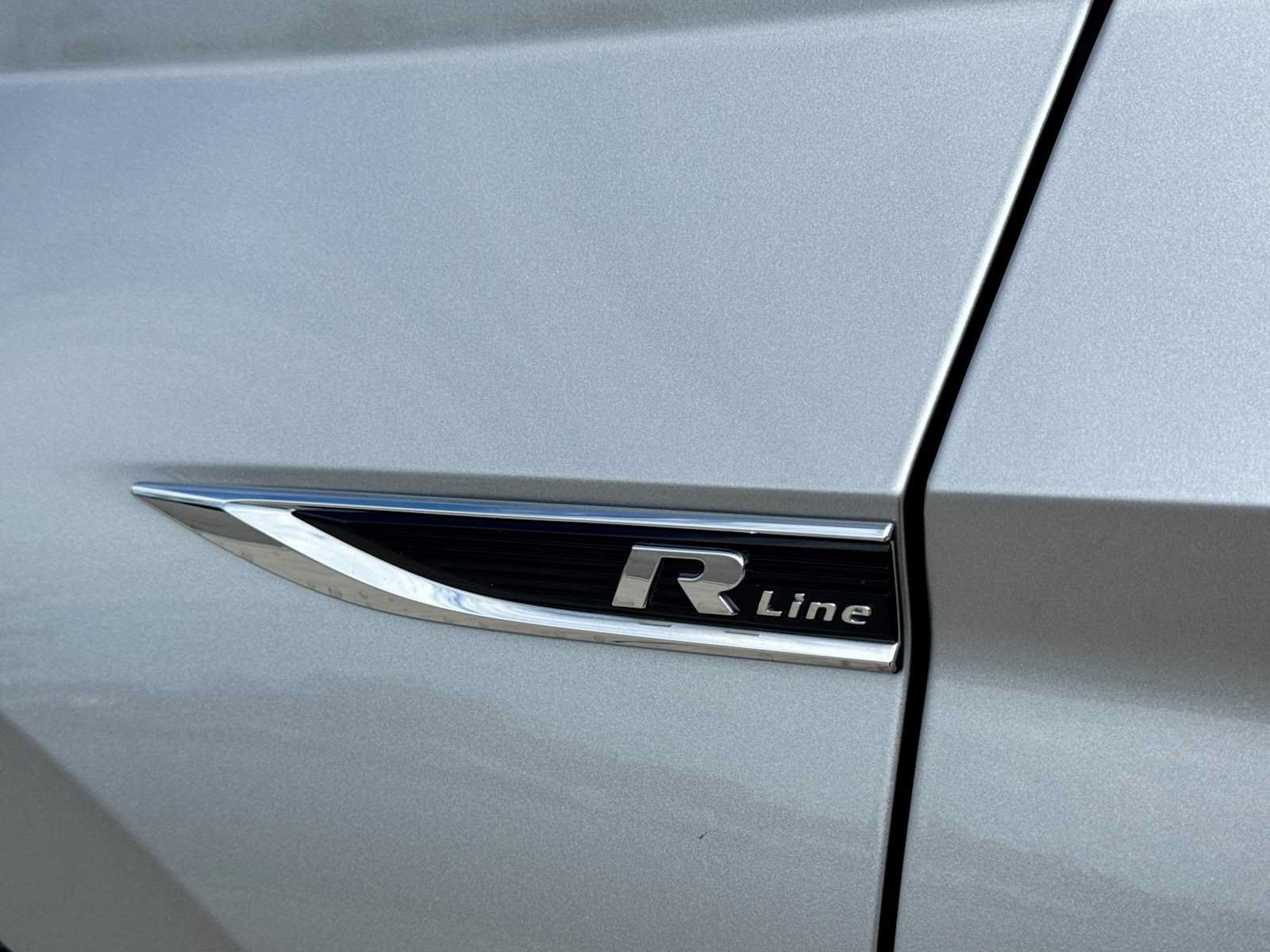 Used 2020 Volkswagen Jetta R-Line FWD image 14
