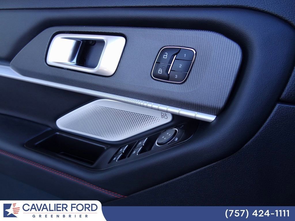 Certified 2025 Ford Explorer ST w/ Sun And Sound Package image 20