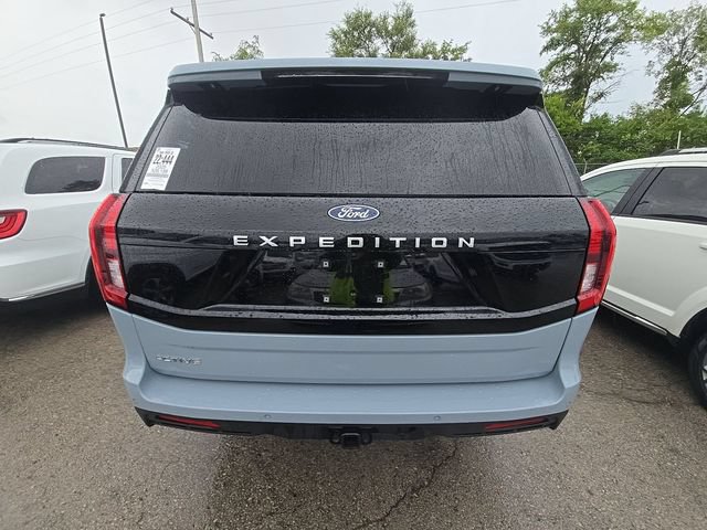 Certified 2025 Ford Expedition Active AWD/4WD image 7
