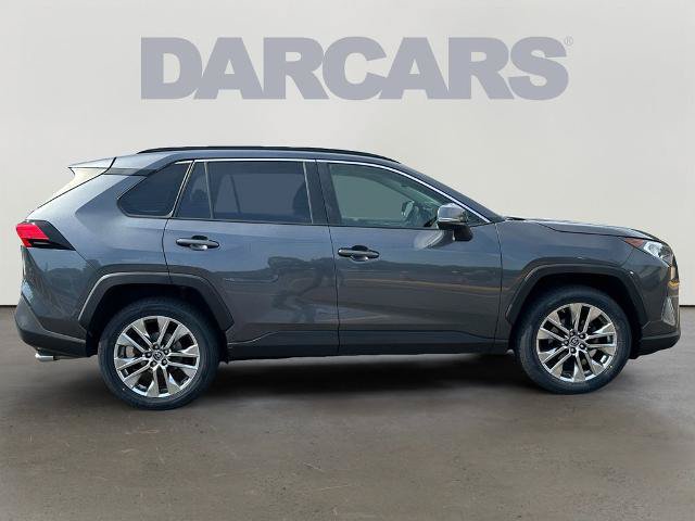 Used 2019 Toyota RAV4 XLE Premium w/ Cold Weather Package AWD/4WD image 7