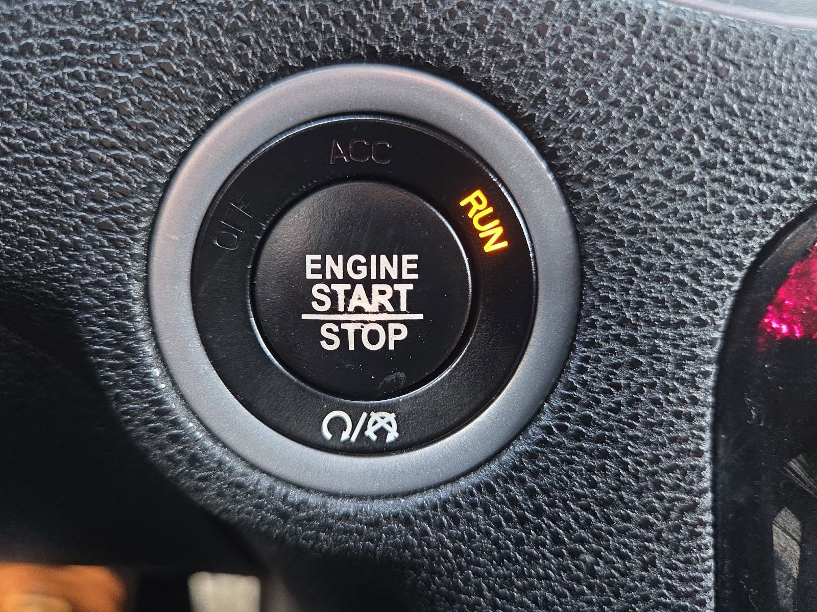 Used 2018 Dodge Charger R/T RWD image 31