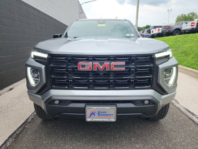 Used 2024 GMC Canyon Elevation w/ Elevation Premium Package RWD image 2