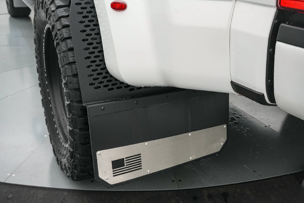 Certified 2022 Ford F450 Platinum w/ FX4 Off-Road Package AWD/4WD image 17