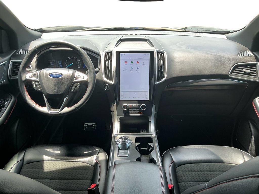 Certified 2024 Ford Edge ST-Line AWD/4WD image 17