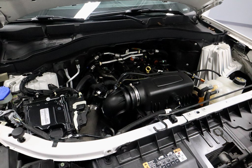 Certified 2022 Ford Explorer XLT w/ Equipment Group 202A image 18