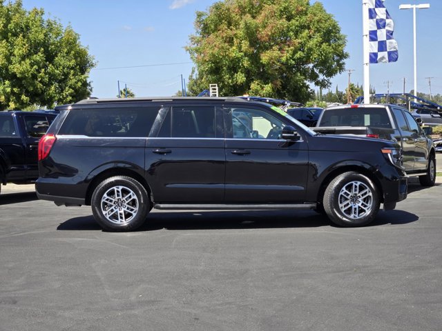 Certified 2025 Ford Expedition Max Active AWD/4WD image 3