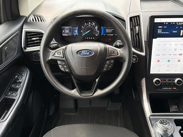 Certified 2022 Ford Edge SE w/ Black Appearance Package image 13