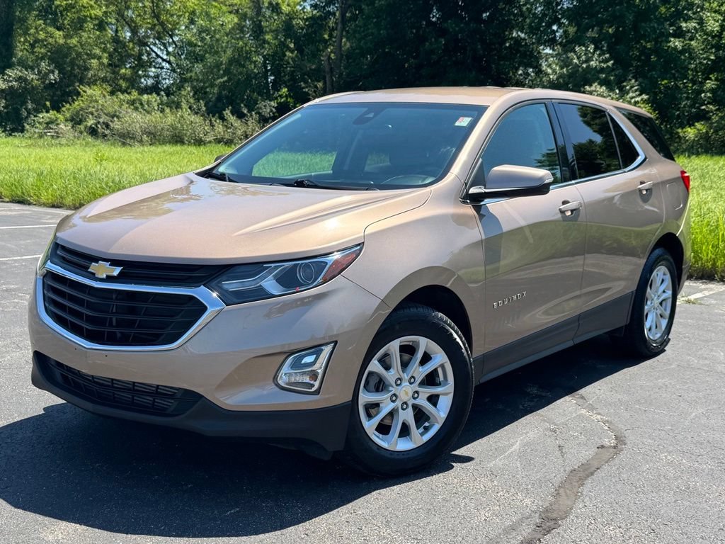 Used 2019 Chevrolet Equinox LT w/ Driver Convenience Package FWD image 2