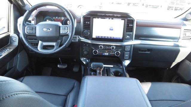 Certified 2022 Ford F150 Lariat w/ Equipment Group 502A High image 9