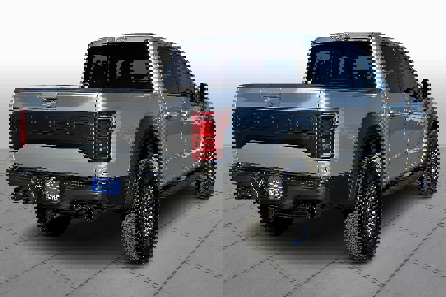 Certified 2018 Ford F150 Raptor w/ Equipment Group 802A Luxury image 3