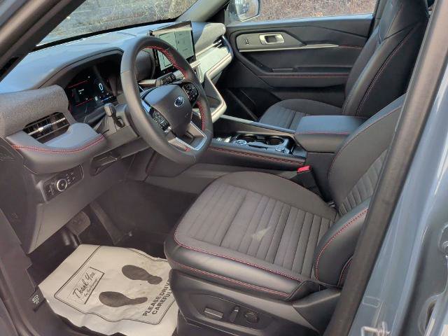Certified 2025 Ford Explorer ST-Line image 15